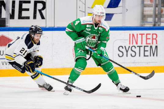 s Mattias Tedenby och Rögles Kodie Curran