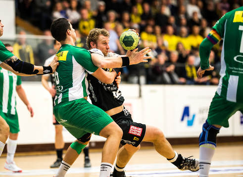 Hammarbys Adam Blanche och Karlskronas Nicklas Grundsten