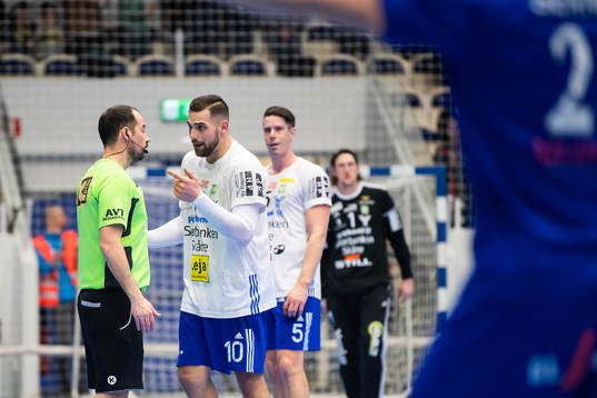 Ystads Mario Lipovac reagerar mot domare Jasmin Kliko