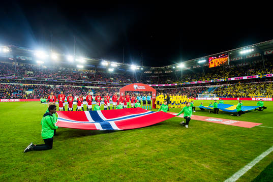 The players of Norway and of Sweden