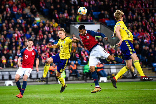 Markus Henriksen and Joshua King of Norway against Ludwig