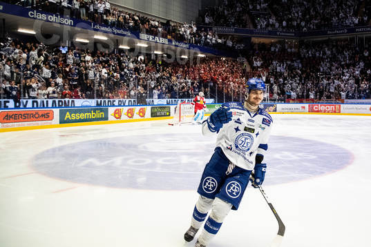 Leksands Thomas Valkvæ Olsen  jublar