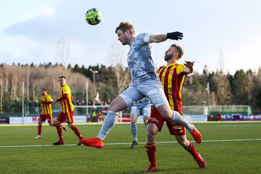Degerfors Christoffer Wiktorsson och Syrianskas Andrew