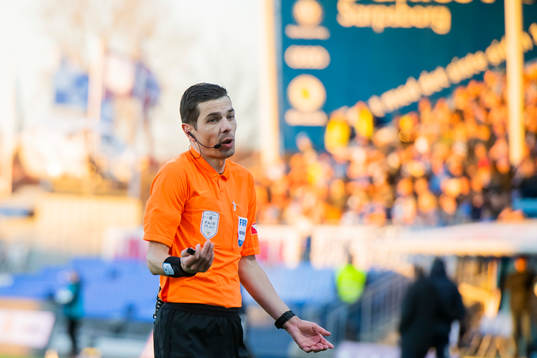 Tore Hansen, referee