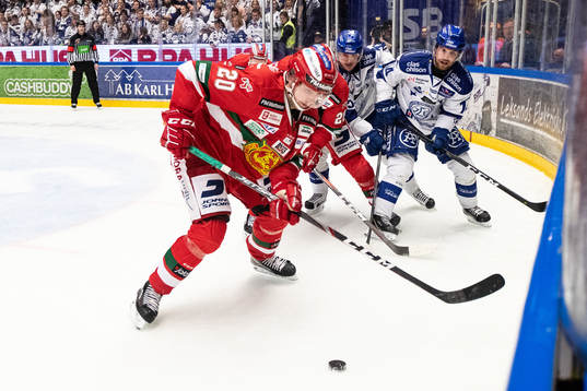 Moras Nils Carnbäck och Leksands Oskar Lang och Johan
