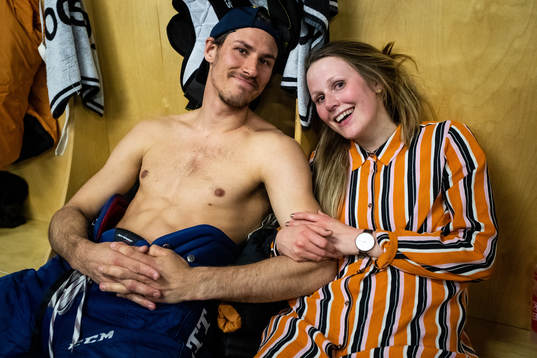 Leksands Jon Knuts med flickvännen Malin Helmersson