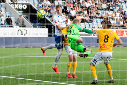 IFK Norrköpings Kasper Larsen gör 4-3 på övertid mot