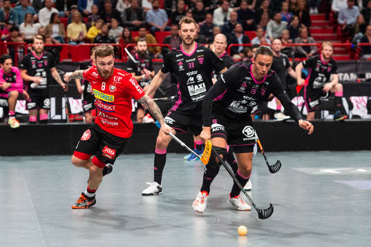 Storvretas Jimmie Pettersson och Faluns Johannes Larsson