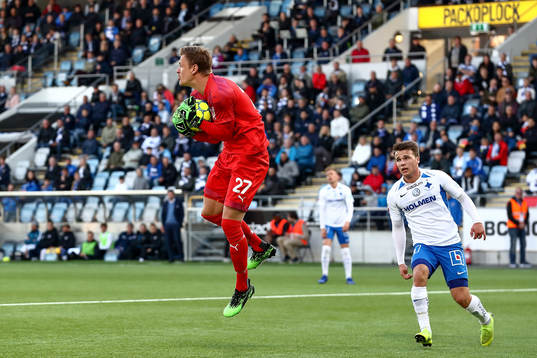 Malmö FFs målvakt Johan Dahlin och IFK Norrköpings Simon