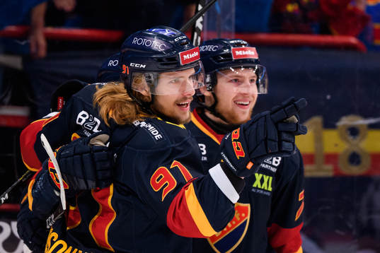 Djurgårdens Axel Jonsson Fjällby jublar