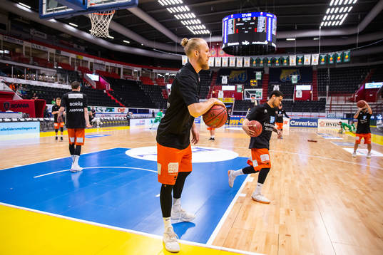 Borås spelare värmer upp