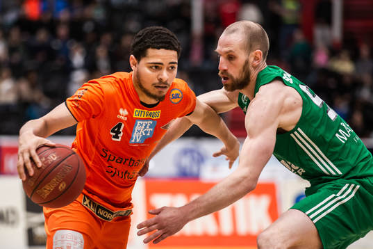 Borås Nimrod Hilliard och Södertäljes Martin Pahlmblad