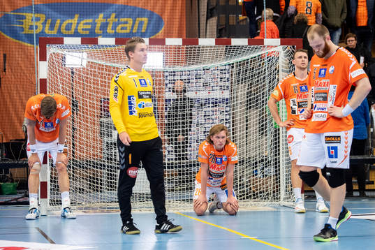 Kristianstads Adam Nyfjäll, målvakt Leo Larsson, Valter
