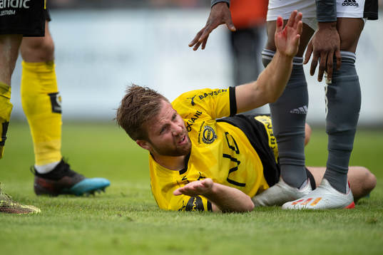 Simen Rafn of Lillestrøm in pain