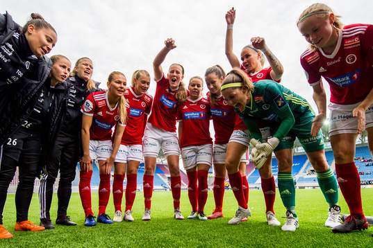 Sara Johansen, Natalie Nilsen, Sigrid Bloch-Hansen, Mina