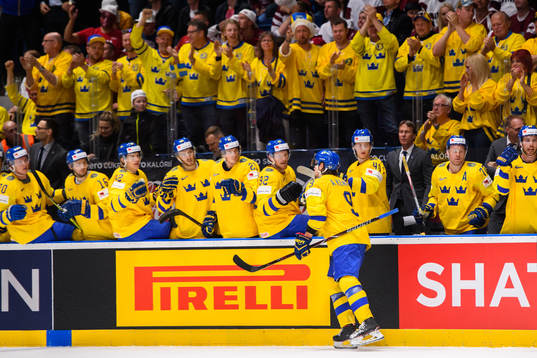 Adrian Kempe of Sweden celebrate