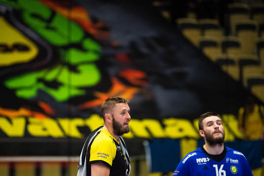 Sävehofs Jonas Larholm och målvakt Agust Eli