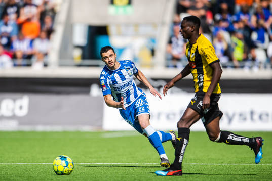 IFK Göteborgs Giorgi Kharaishvili och Häckens Godswill
