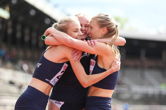 190526 Turebergs FK's Andrea Claesson och Isabella