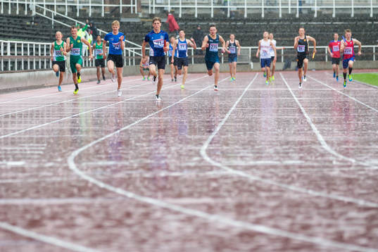 Oskar Edlund, Täby IS i ledningen på upploppet i P17 4 x