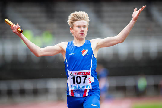 Viktor Skoglund, Danderyds SK vinner P15 3 x 800m