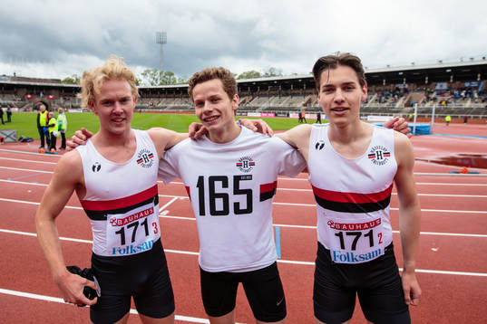 Vinnare P19 3 x 800m. Anton Axelsson, Léo Bastien och Max