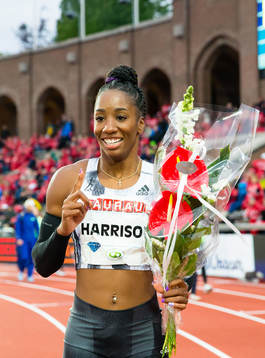 Kendra Harrison of USA celebrates the victory in the