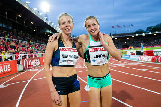 Hanna Hermansson and Lovisa Lindh of Sweden