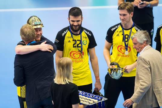 Sävehofs Jonathan Edvardsson, Gzim Salihi och Pontus