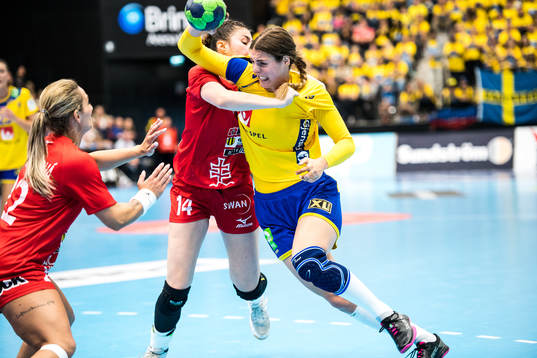 Carin Strömberg of Sweden and Annamaria Patrnciakova of