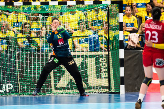 goalkeeper Filippa Idéhn of Sweden