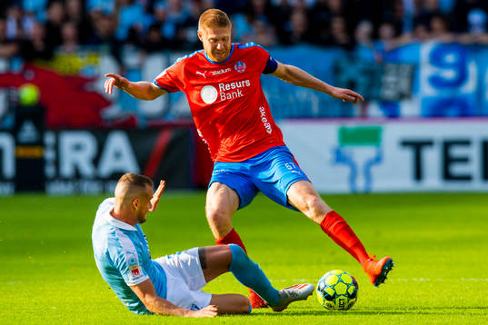 2 Malmö FFs Eric Larsson och Helsingborgs Markus Holgersson