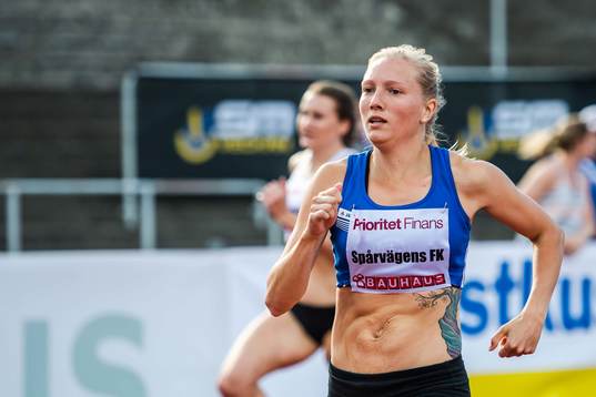 Moa Hjelmer	, Spårvägen