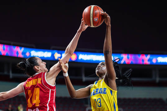Milica Jovanovic of Montenegro and Binta Drammeh of Sweden