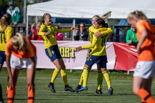 Sveriges Matilda Vinberg, Elma Junttila Nelhage, Wilma