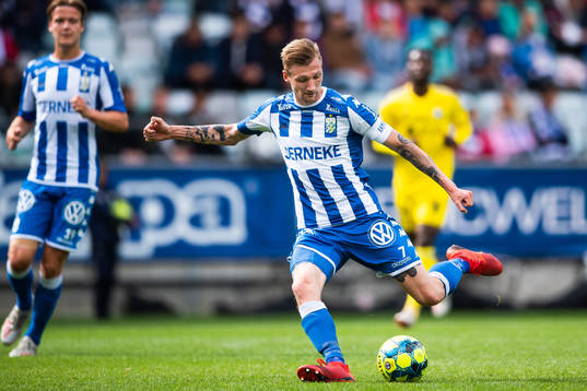 IFK Göteborgs Sebastian Eriksson skjuter