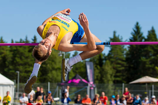 Simon Wiklund of Sweden
