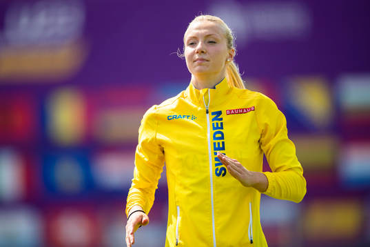 Kaiza Karlén of Sweden looks dejected in the women's long