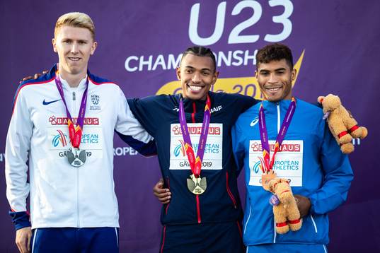 Chalmers Cameron of Great Britain, Saidy Fabrisio of France
