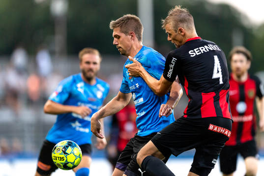 Halmstads Mikael Boman och Brommapojkarnas Oscar Pehrsson