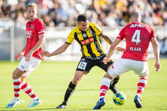 Neun Koopmeiners and Ron Vlaar of AZ Alkmaar against Ahmed