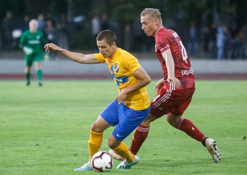 Kristers Tobers of Liepaja and Simon Thern of IFK