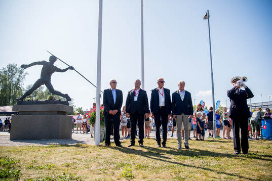 A ceremony in honor of Egil Danielsen