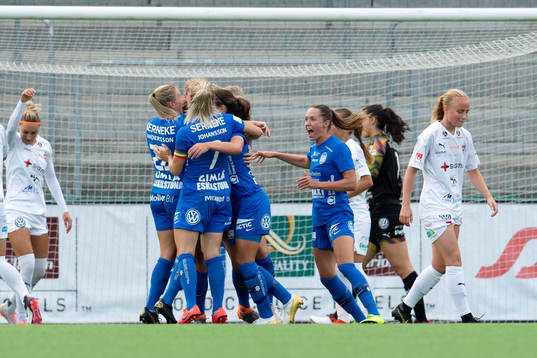 Eskilstunas spelare jublar