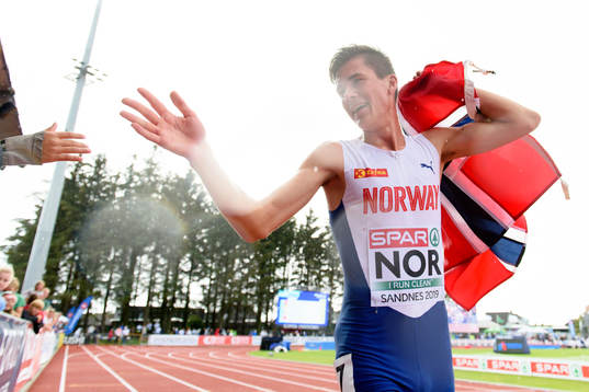 Jakob Ingebrigtsen of Norway celebrates