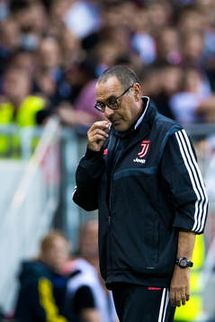 coach Maurizio Sarri of Juventus looks dejected