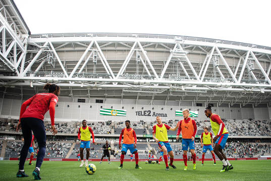 Helsingborgs spelare värmer upp