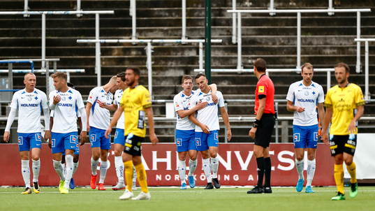 IFK Norrköpings spelare jublar och Elfsborgs deppar