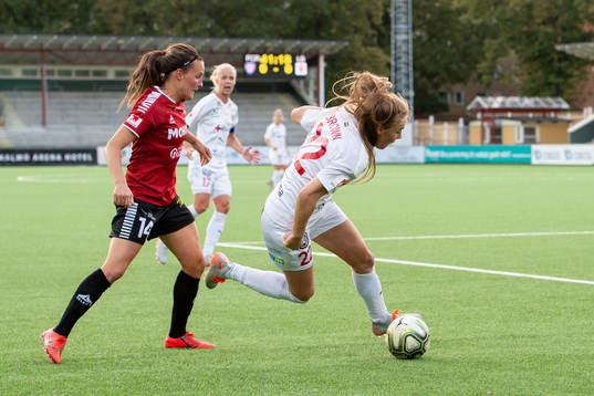 Limhamn Bunkeflos Erin Gunther i en situation med
