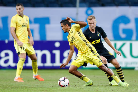 Cristiano Da Silva Leite of Sheriff Tiraspol and Sebastian